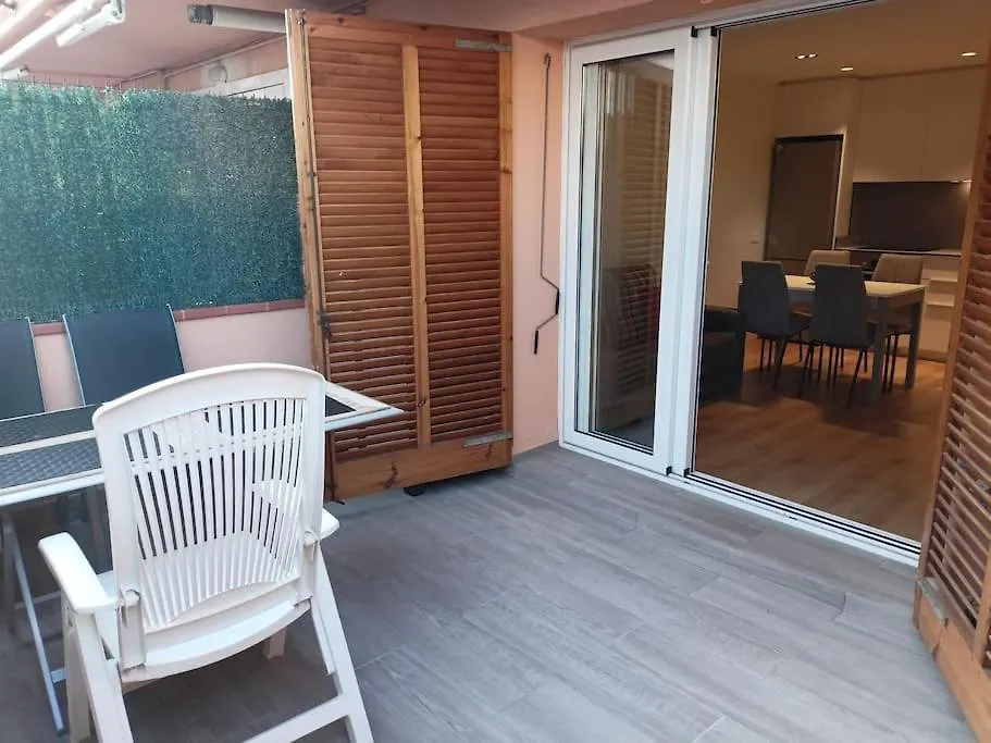 Апартаменты Planta Baja Con Terraza En Zona Centrica Платья-де-Аро